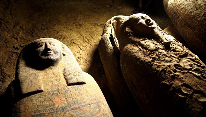 Archaeologists unearth 2500 year old coffins; Egypt showcasing it for tourists