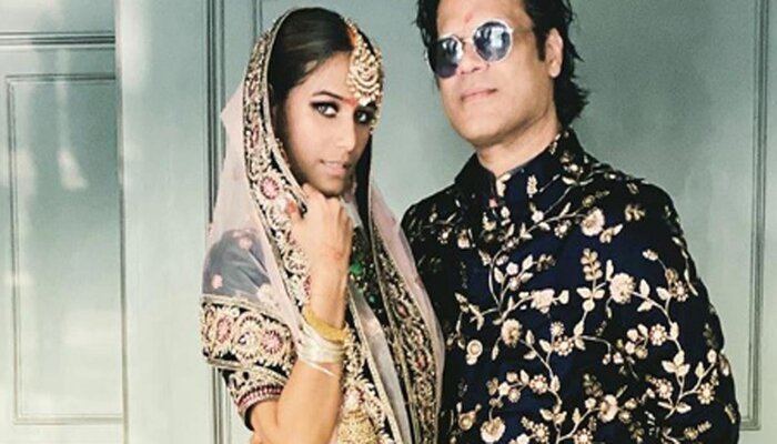 Poonam Pandey ties knot with beau; Here are inside pictures...