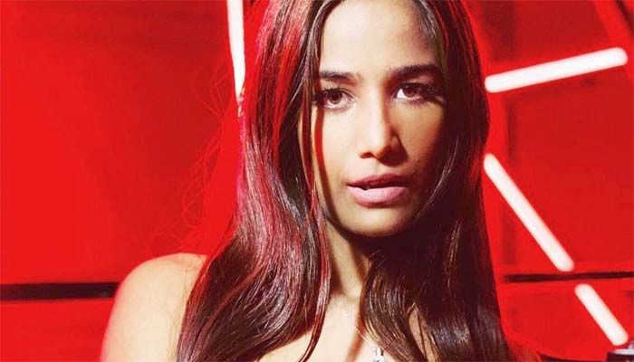 Poonam Pandey detained in Goa for shooting obscene video