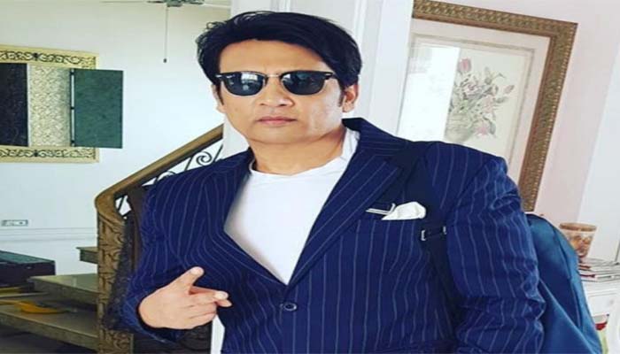 Shekhar Suman hits out at stars opinions on France killings; Questions their silence on SSRs case