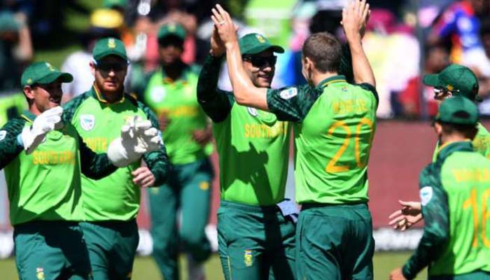 Three South Africa cricketers isolated after one tests COVID positive