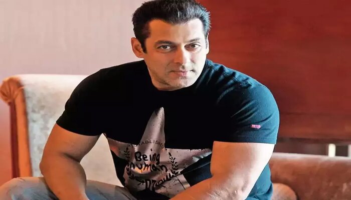 Salman Khan is on a vacation, goes on safari with bodyguard Shera; see pics