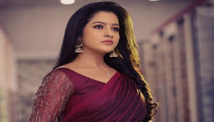Tamil TV Actress VJ Chithra found dead at Chennai Hotel