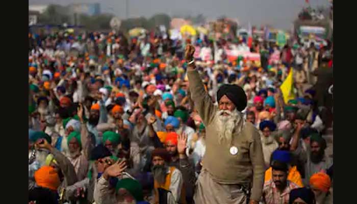 Farm Stir: Delhi-Meerut Expressway blocked; Farmers to decide on govt's offer for talks