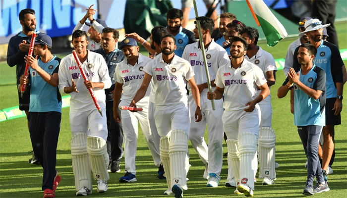 After historic win in Australia, Anand Mahindra gifts SUVs to six India cricketers