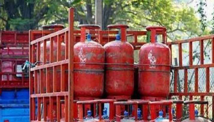 LPG Cylinder Rates: Cooking Gas gets costlier by Rs 50, Check Revised Price