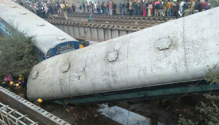 14 coaches of Sealdah-Ajmer express derailed in Kanpur Dehat; 40 injured