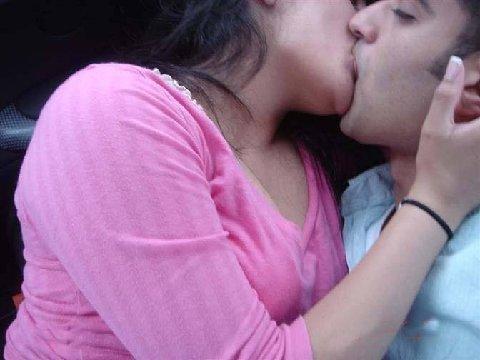 Uncensored VIDEO: Hina Rabbani, Bilawal's alleged kissing scandal goes  viral!