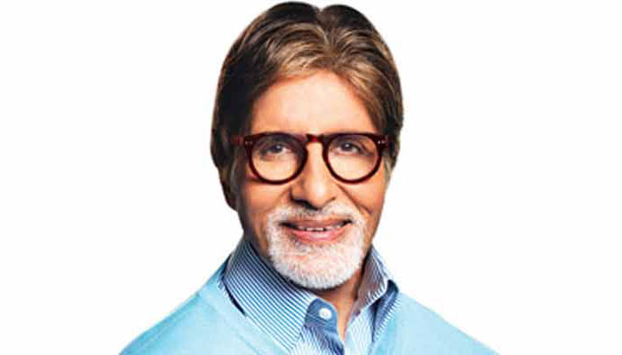 Amitabh Bachchan to play slum soccer founder Vijay Barse in the movie