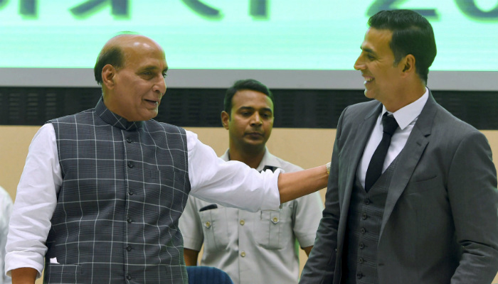 Rajnath Singh lauds Akshay Kumar for supporting Indian Army