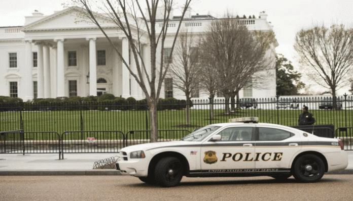 White House under lockdown after suspicious package was found