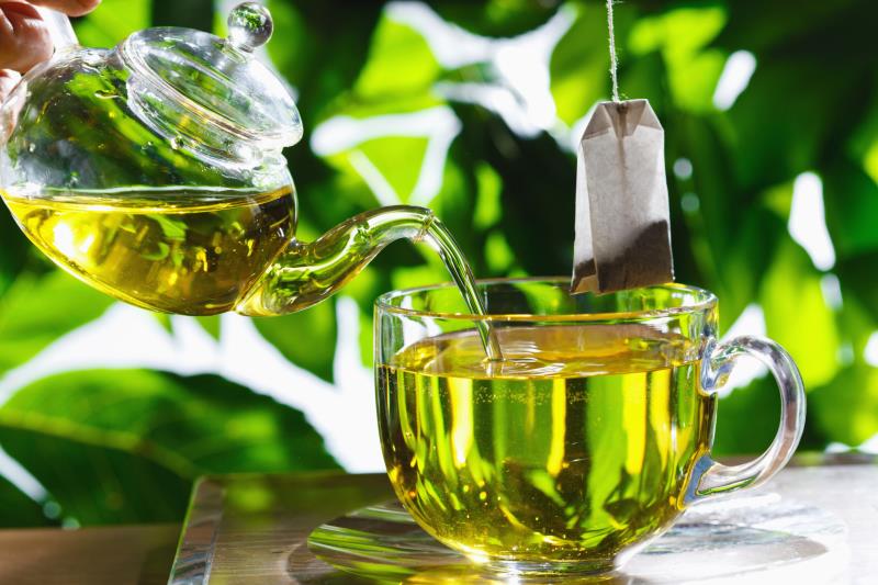 Six reasons why you should include green tea in your daily diet