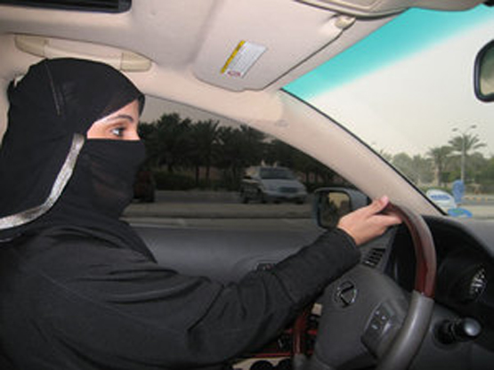 Senior Saudi clerics support decision to end driving ban