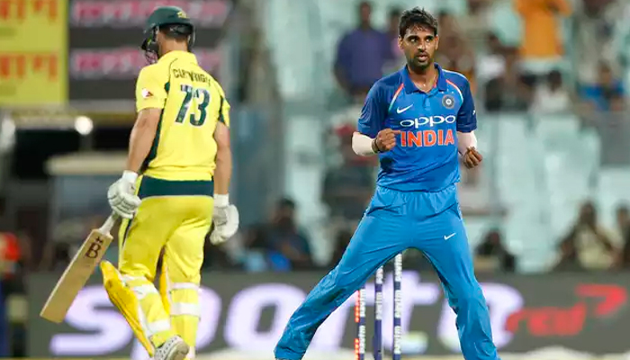 Ind vs Aus: Bhuvi had plans chalked out for Warner and Cartwright
