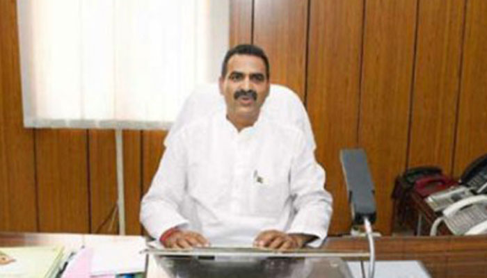 Cabinet reshuffle: Sanjeev Balyan joins Rudy, resigns from the post