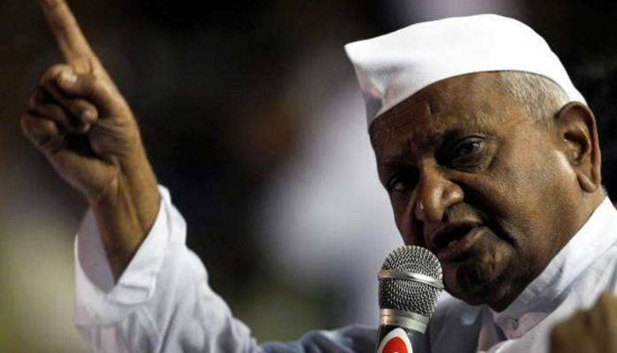 Honest youths should join politics, says Anna Hazare