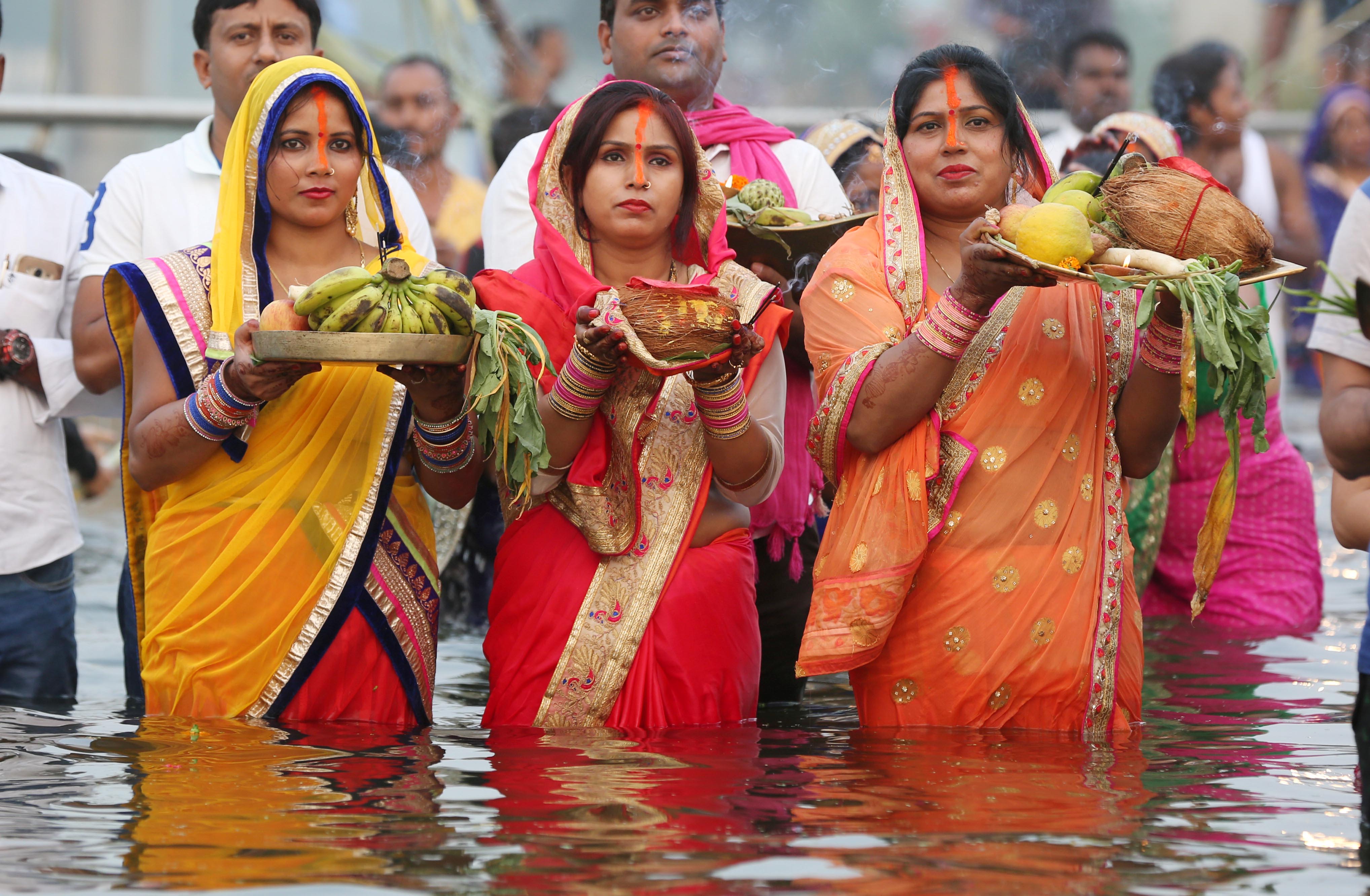 Lucknow celebrates Chhath Pooja | Check mesmerising pictures