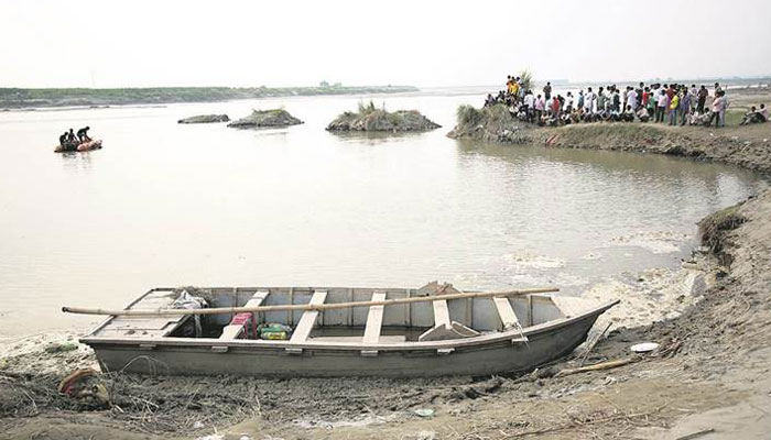 Boat capsizes in Bahraich district Uttar Pradesh, six people dead