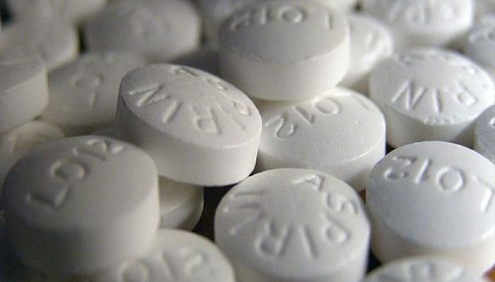 Daily aspirin use may cut digestive cancer risk