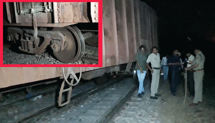 Two wagons of goods train derail near Bijnor Railway Station