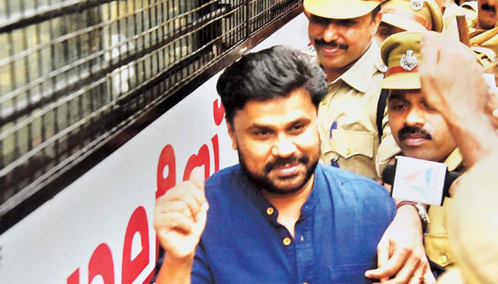 Kerala High Court grants bail to superstar DileepÂ 