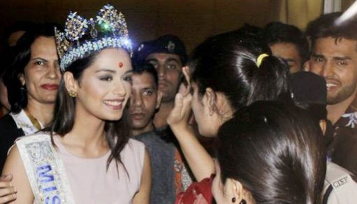 India gives glorious welcome to beauty queen Miss World Manushi Chhillar