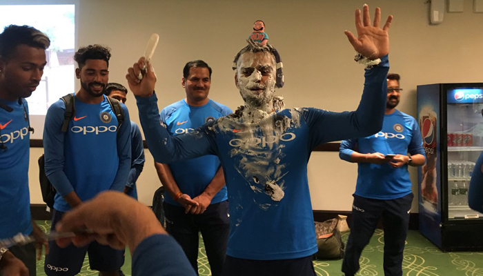 Virat Kohli turns 29, cuts cake with teammates; Watch video