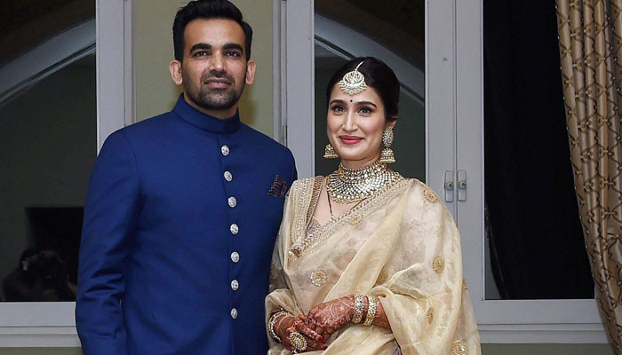 Check out these happy moments snaps from Zaheer-Sagarikas reception