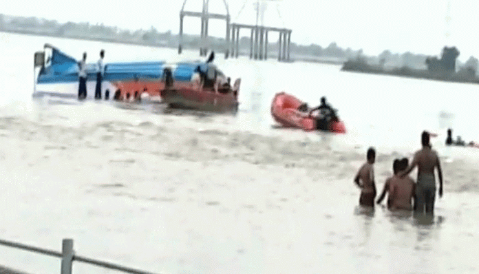 At least 14 killed, several missing in Andhra boat accident