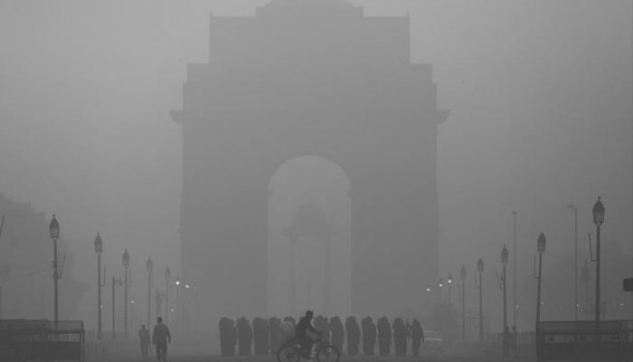 Dense fog engulfs national capital on Wednesday