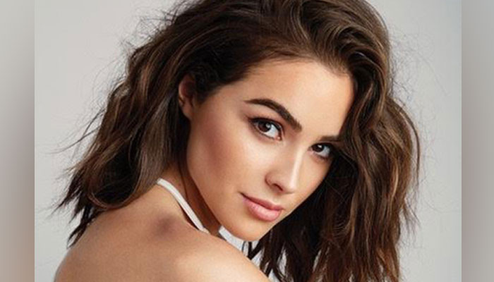 Too much make-up makes me scary, says Olivia Culpo