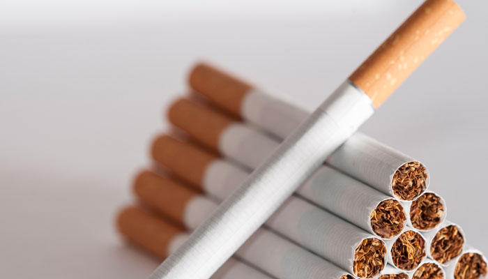 Australia urged to sue tobacco industry for smokingrelated illnesses