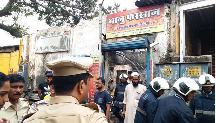 At least 10 killed, several injured in Mumbai shop blaze