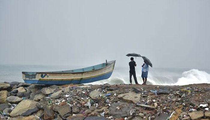 Ockhi-driven rains lash Mumbai, coastal Maharashtra