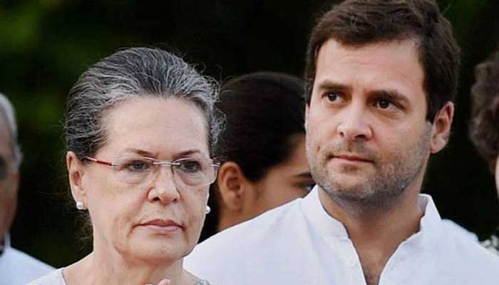 Sonia, Rahul Gandhi greet people on Vijayadashmi