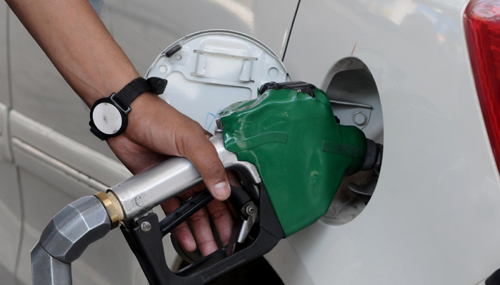 Petrol prices remain intact after 8 paise fall on Friday