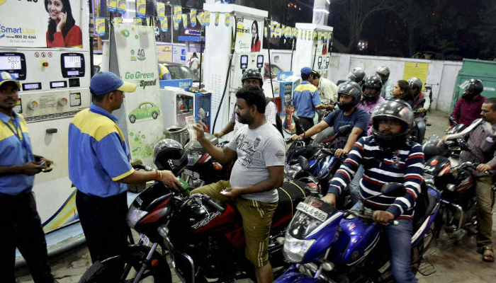 Petrol price surpass Rs 84 per litre mark in Mumbai
