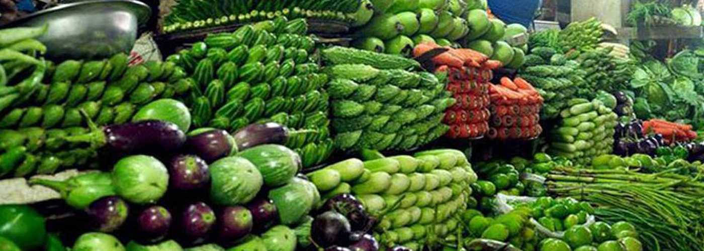 Indias wholesale inflation mounts to 54-month high at 5.77 per cent