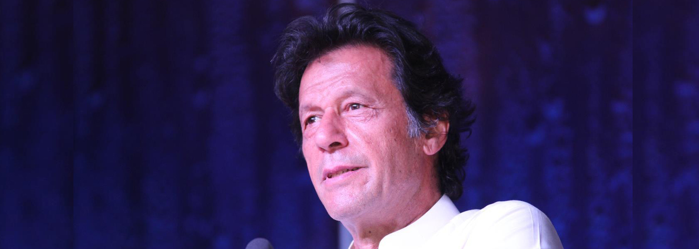 People targeting Sidhu doing disservice to peace: Imran Khan