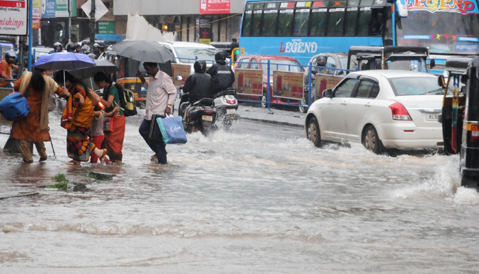 Heavy rains hit Kerala, Cochin airport shut
