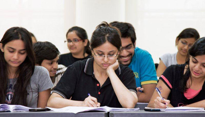Govt. to provide free coaching for JEE, NEET from 2019