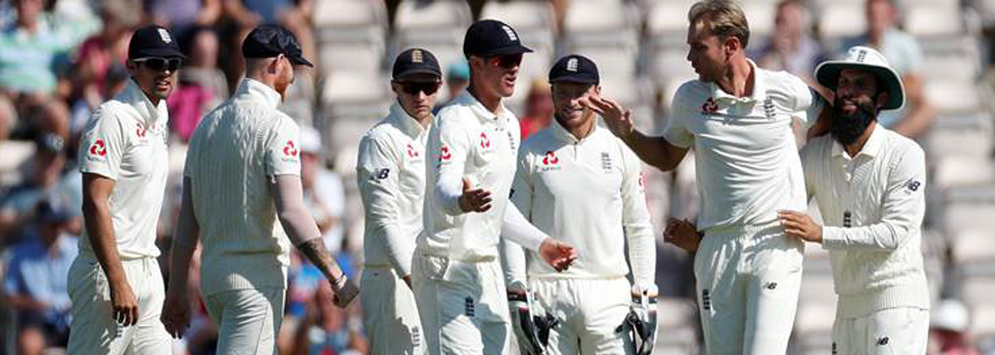 India reeling at 58/3 as England inch towards win