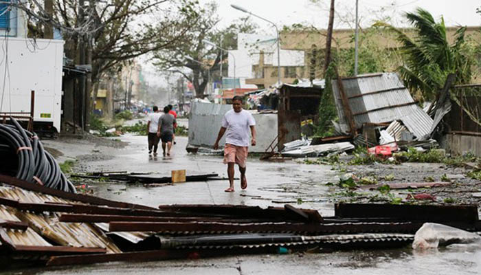 Three killed as typhoon Mangkhut hits Philippines