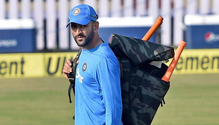 Dhoni dropped from T20I squad; Parthiv, Rohit back for Oz Tests