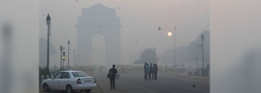 Misty morning in Delhi, air quality drops to very poor
