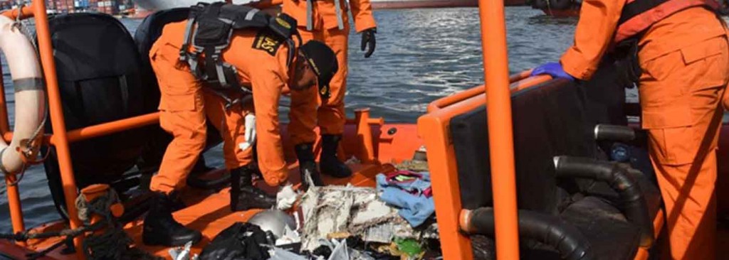 Indonesia focuses on recovering black boxes from crashed aircraft