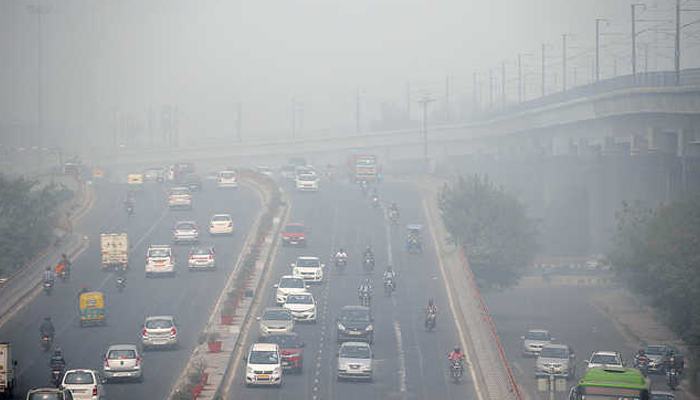Delhi observes cold morning with mercury dipping to 2.6 degrees Celsius